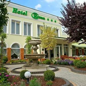 Hotel Renusz ***